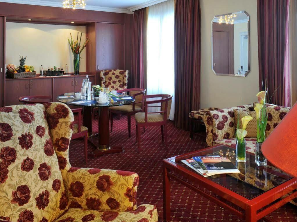 Courtyard By Marriott Airport Hotel Amburgo