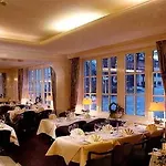 Courtyard By Marriott Hamburg Airport 